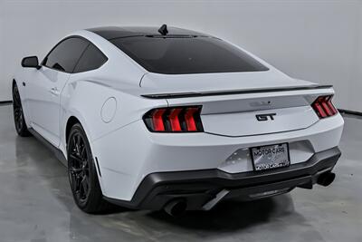 2024 Ford Mustang GT   - Photo 10 - Joliet, IL 60435