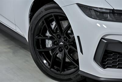 2024 Ford Mustang GT   - Photo 4 - Joliet, IL 60435