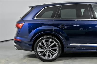 2020 Audi SQ7 4.0T quattro Premium Plus - Photo 13 - Joliet, IL 60435