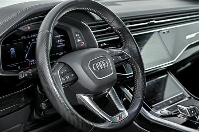 2020 Audi SQ7 4.0T quattro Premium Plus - Photo 26 - Joliet, IL 60435