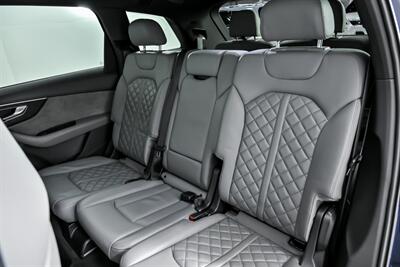 2020 Audi SQ7 4.0T quattro Premium Plus - Photo 25 - Joliet, IL 60435