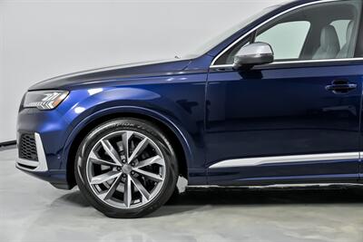 2020 Audi SQ7 4.0T quattro Premium Plus - Photo 7 - Joliet, IL 60435