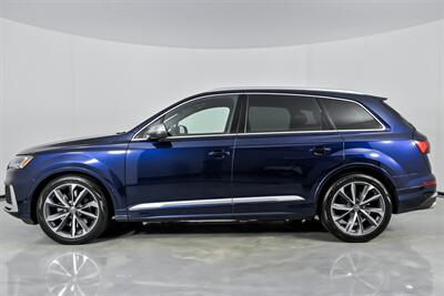 2020 Audi SQ7 4.0T quattro Premium Plus - Photo 8 - Joliet, IL 60435