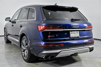 2020 Audi SQ7 4.0T quattro Premium Plus - Photo 10 - Joliet, IL 60435