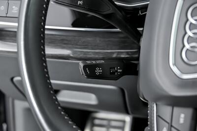 2020 Audi SQ7 4.0T quattro Premium Plus - Photo 31 - Joliet, IL 60435
