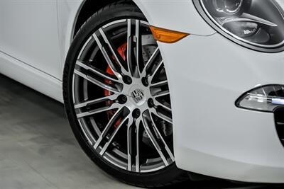 2015 Porsche 911 Carrera S - Photo 4 - Joliet, IL 60435