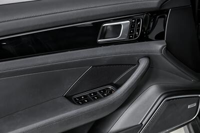 2018 Porsche Panamera 4S   - Photo 18 - Joliet, IL 60435