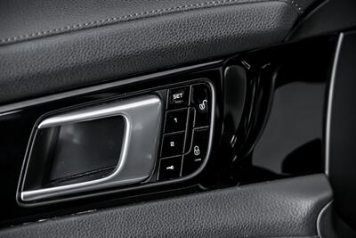 2018 Porsche Panamera 4S   - Photo 19 - Joliet, IL 60435