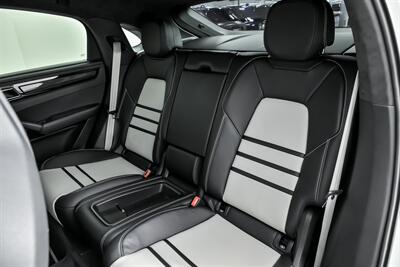 2023 Porsche Cayenne Turbo GT   - Photo 24 - Joliet, IL 60435