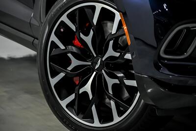 2022 Aston Martin DBX   - Photo 4 - Joliet, IL 60435