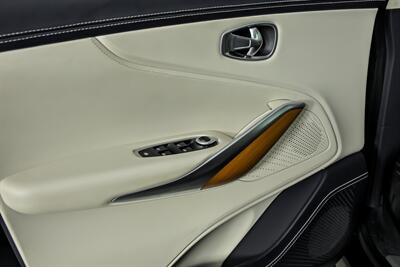 2022 Aston Martin DBX   - Photo 18 - Joliet, IL 60435