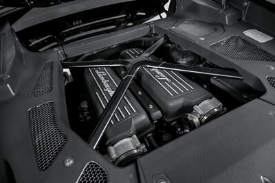 2016 Lamborghini Huracan LP 610-4   - Photo 16 - Joliet, IL 60435