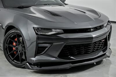 2016 Chevrolet Camaro SS   - Photo 3 - Joliet, IL 60435