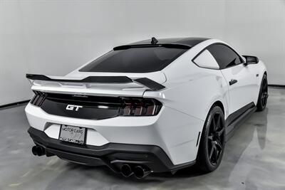 2024 Ford Mustang GT   - Photo 12 - Joliet, IL 60435