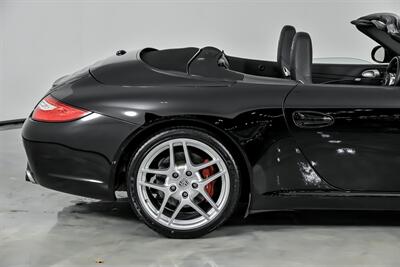 2010 Porsche 911 Carrera S   - Photo 13 - Joliet, IL 60435