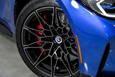 2023 BMW M4 Competition xDrive-CARBON BUCKETS   - Photo 4 - Joliet, IL 60435