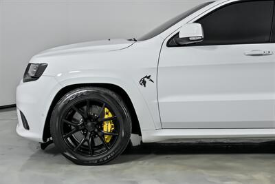 2018 Jeep Grand Cherokee Trackhawk-WHITE ON RED GUTS! - Photo 7 - Joliet, IL 60435