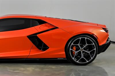 2024 Lamborghini Revuelto - Photo 9 - Joliet, IL 60435