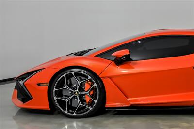2024 Lamborghini Revuelto - Photo 8 - Joliet, IL 60435