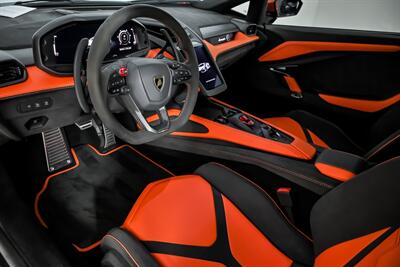 2024 Lamborghini Revuelto - Photo 20 - Joliet, IL 60435