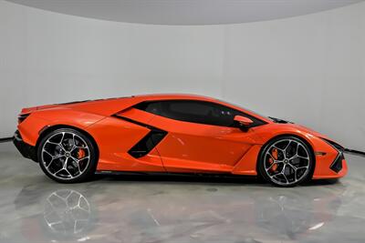 2024 Lamborghini Revuelto - Photo 16 - Joliet, IL 60435