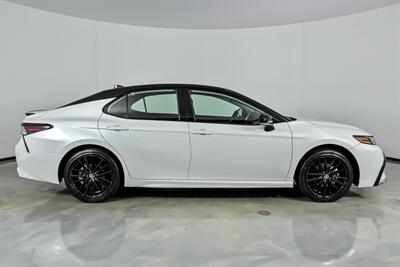 2023 Toyota Camry XSE   - Photo 9 - Joliet, IL 60435