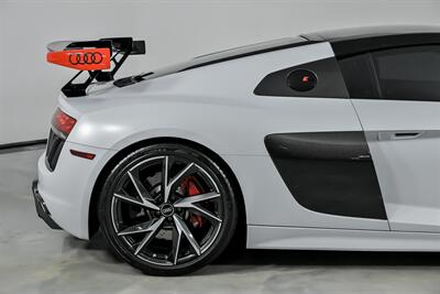 2017 Audi R8 5.2 quattro V10-FULL STEALTH PPF-AKRAPOVIC EXHAUST   - Photo 13 - Joliet, IL 60435