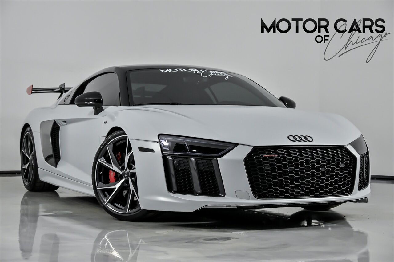 2017 Audi R8 Base's photo