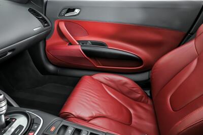 2011 Audi R8 4.2 quattro Spyder   - Photo 31 - Joliet, IL 60435