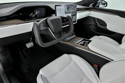 2021 Tesla Model S Plaid-FULL SELF DRIVING-WHITE GUTS!   - Photo 19 - Joliet, IL 60435