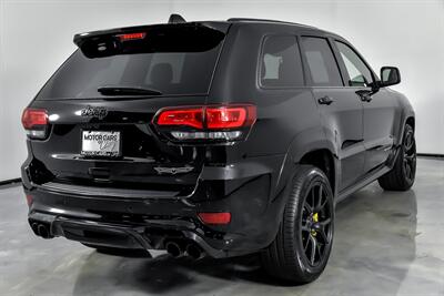 2018 Jeep Grand Cherokee Trackhawk   - Photo 12 - Joliet, IL 60435