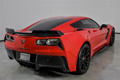 2019 Chevrolet Corvette Z06 2LZ   - Photo 12 - Joliet, IL 60435