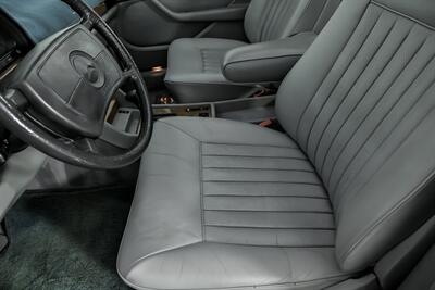 1985 Mercedes-Benz 500 SEL   - Photo 20 - Joliet, IL 60435