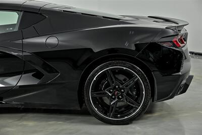 2023 Chevrolet Corvette Stingray   - Photo 9 - Joliet, IL 60435