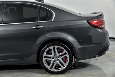 2017 Chevrolet SS   - Photo 9 - Joliet, IL 60435