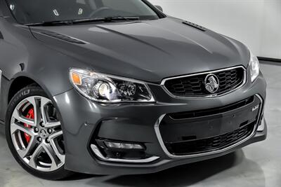 2017 Chevrolet SS   - Photo 3 - Joliet, IL 60435