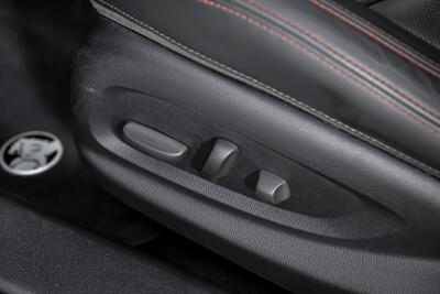 2017 Chevrolet SS   - Photo 26 - Joliet, IL 60435