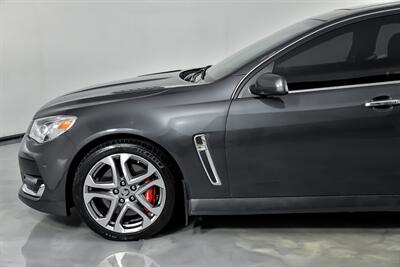 2017 Chevrolet SS   - Photo 7 - Joliet, IL 60435
