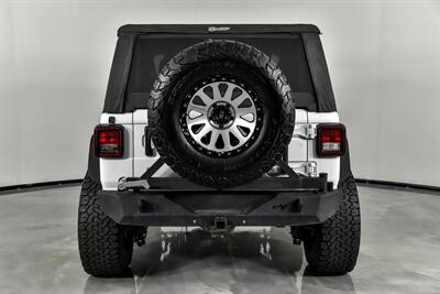 2018 Jeep Wrangler Sport   - Photo 11 - Joliet, IL 60435