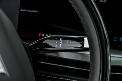 2025 Cadillac Escalade-V ESV   - Photo 31 - Joliet, IL 60435