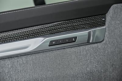 2025 Cadillac Escalade-V ESV   - Photo 19 - Joliet, IL 60435