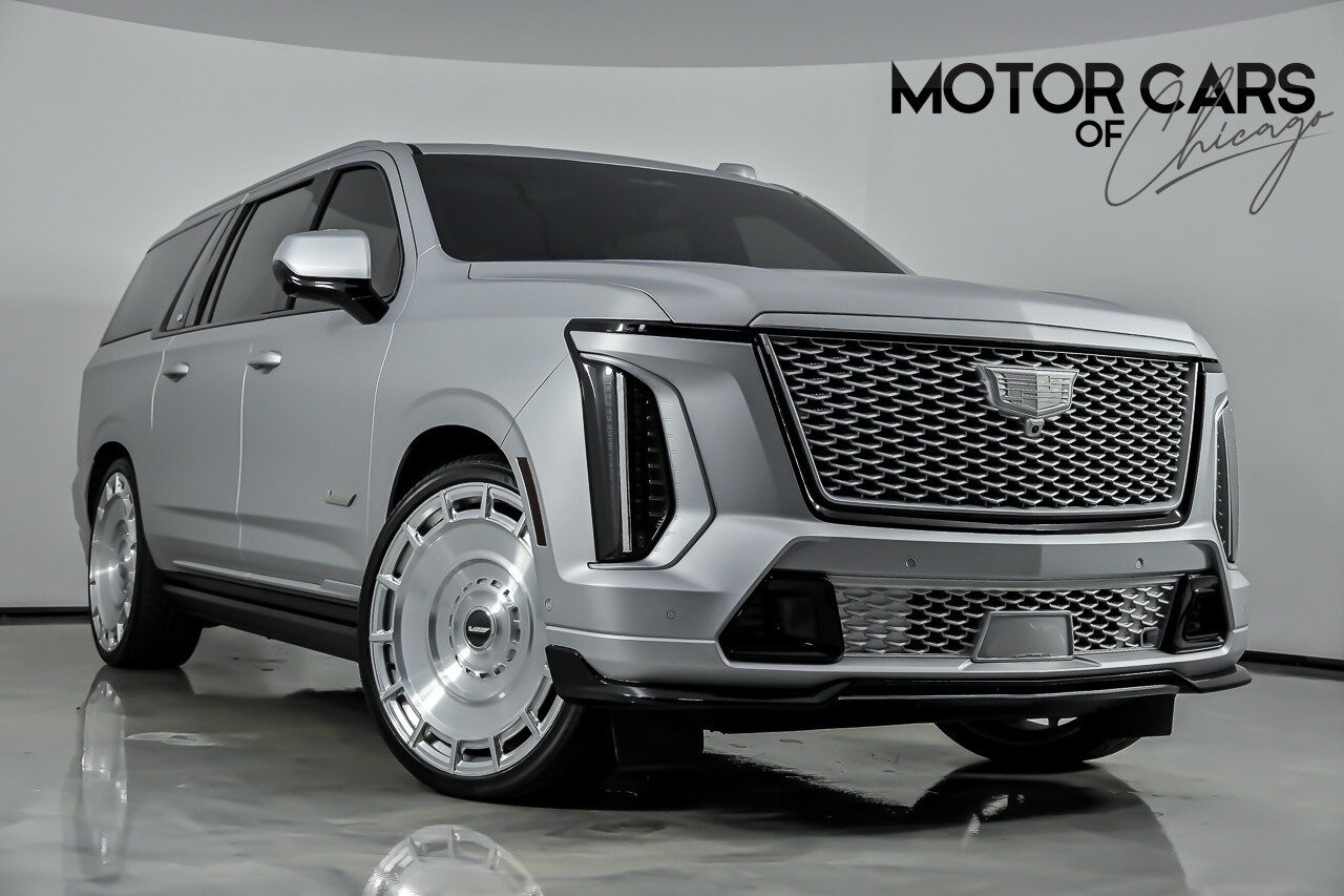 2025 Cadillac Escalade ESV V-Series's photo