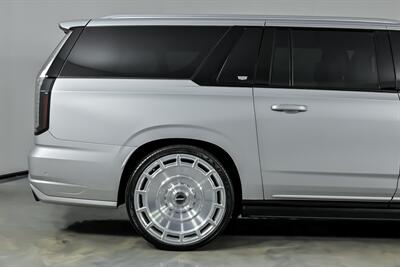 2025 Cadillac Escalade-V ESV   - Photo 13 - Joliet, IL 60435