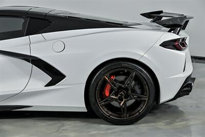 2021 Chevrolet Corvette Stingray-SATIN WRAP ON RED GUTS   - Photo 9 - Joliet, IL 60435