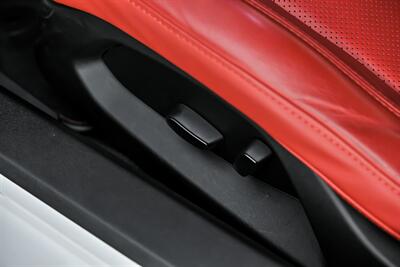 2021 Chevrolet Corvette Stingray-SATIN WRAP ON RED GUTS   - Photo 25 - Joliet, IL 60435