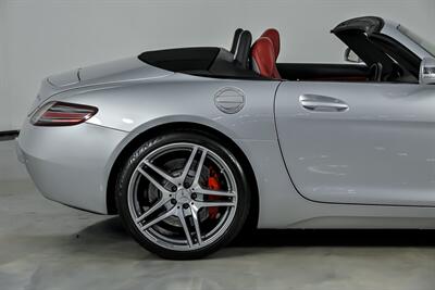 2012 Mercedes-Benz SLS AMG   - Photo 13 - Joliet, IL 60435