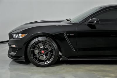 2017 Ford Mustang Shelby GT350   - Photo 7 - Joliet, IL 60435