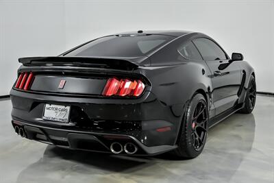 2017 Ford Mustang Shelby GT350   - Photo 12 - Joliet, IL 60435