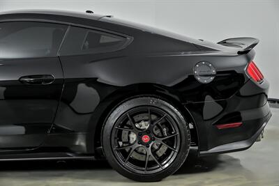 2017 Ford Mustang Shelby GT350   - Photo 9 - Joliet, IL 60435