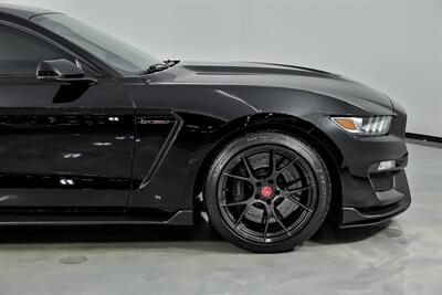 2017 Ford Mustang Shelby GT350   - Photo 15 - Joliet, IL 60435